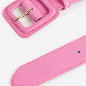 HM barbie pink belt